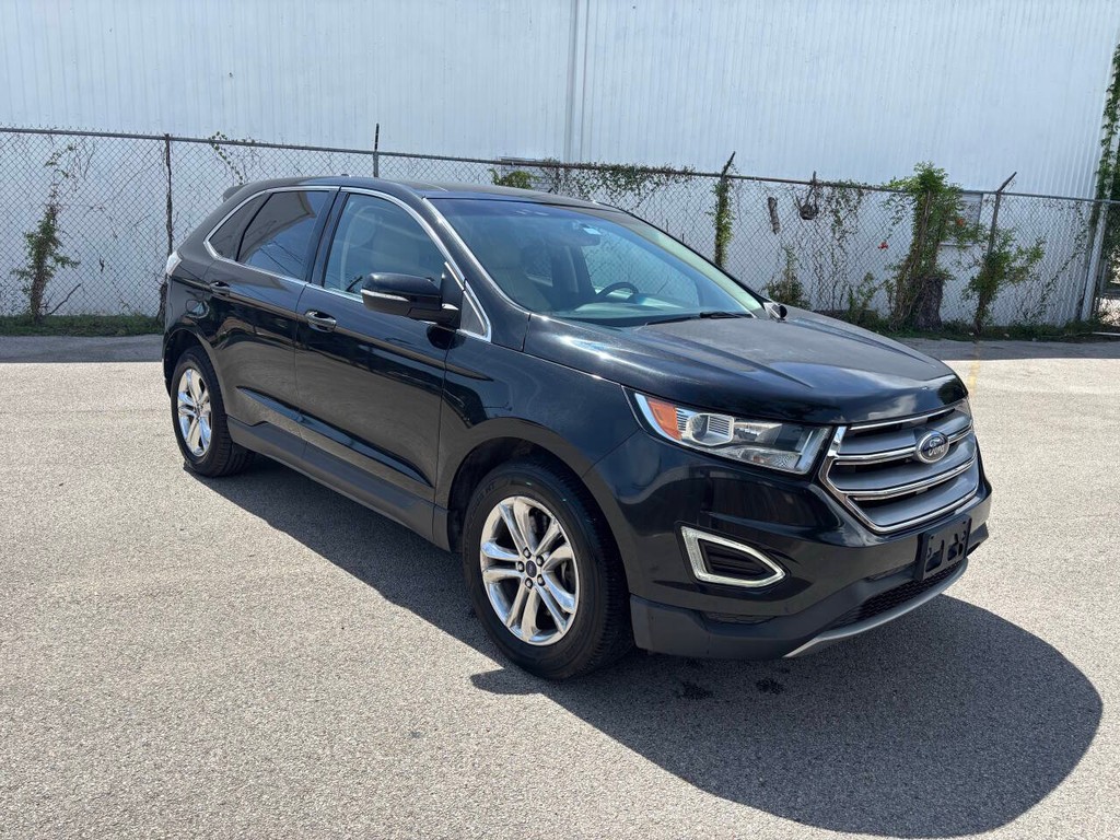 Ford Edge Vehicle Full-screen Gallery Image 02