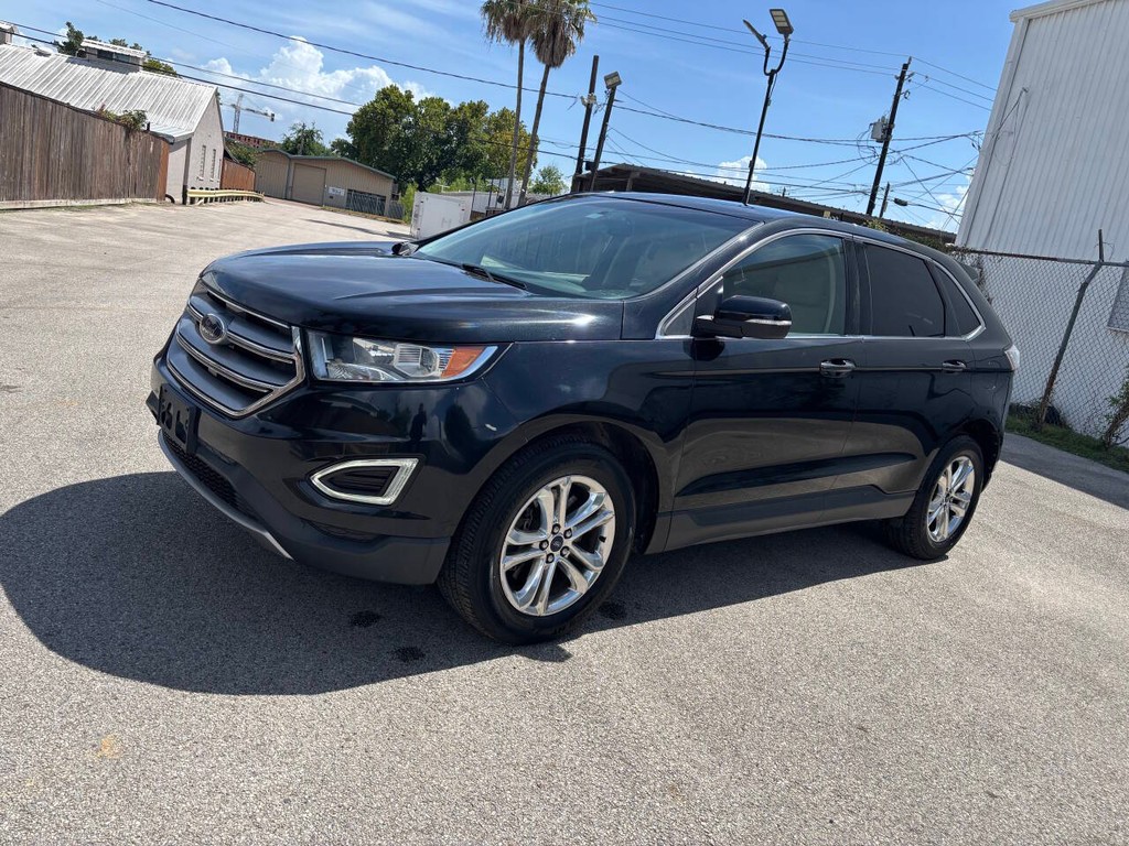 Ford Edge Vehicle Full-screen Gallery Image 04