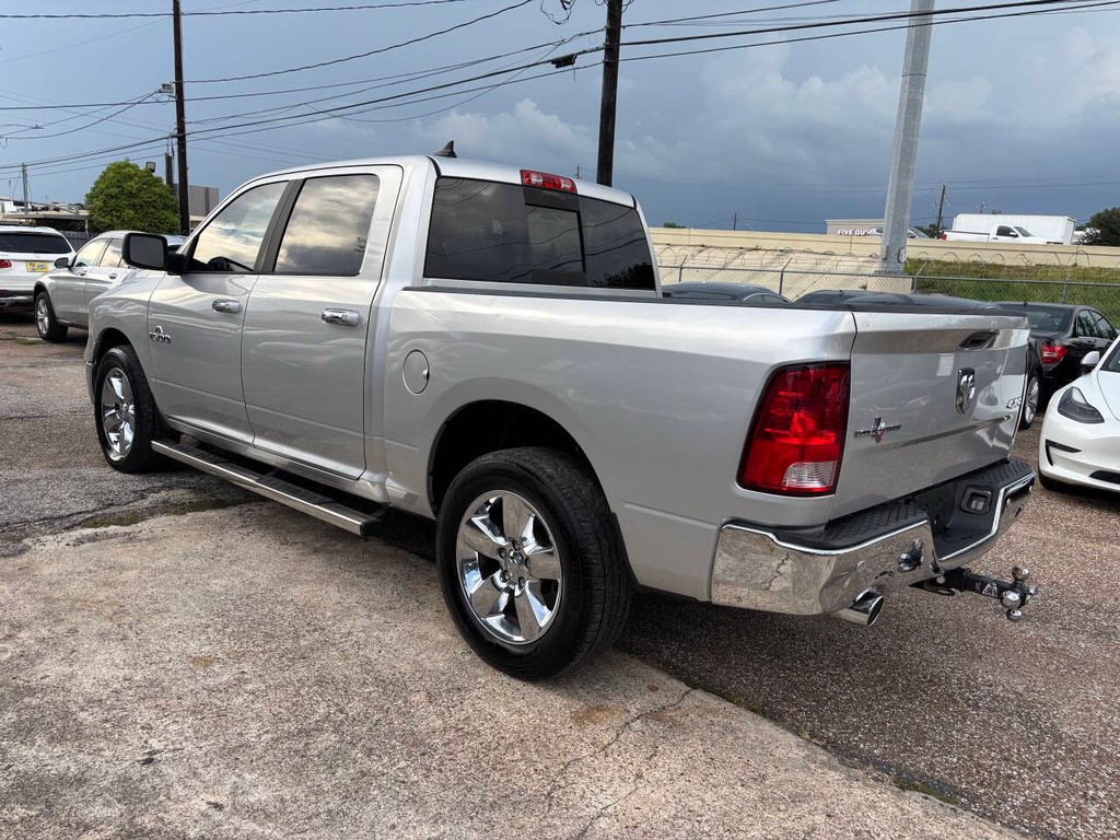 Ram 1500 Vehicle Full-screen Gallery Image 05