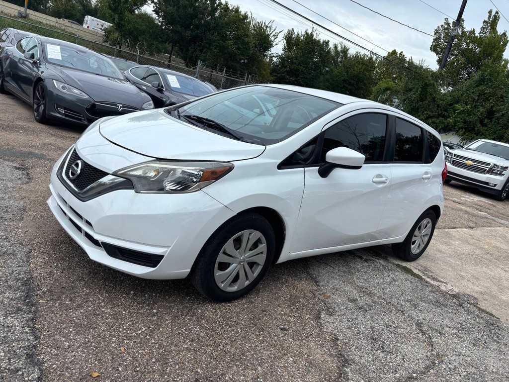 Nissan Versa Note Vehicle Full-screen Gallery Image 03