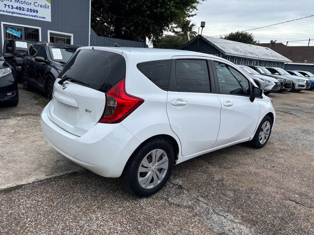 Nissan Versa Note Vehicle Full-screen Gallery Image 06
