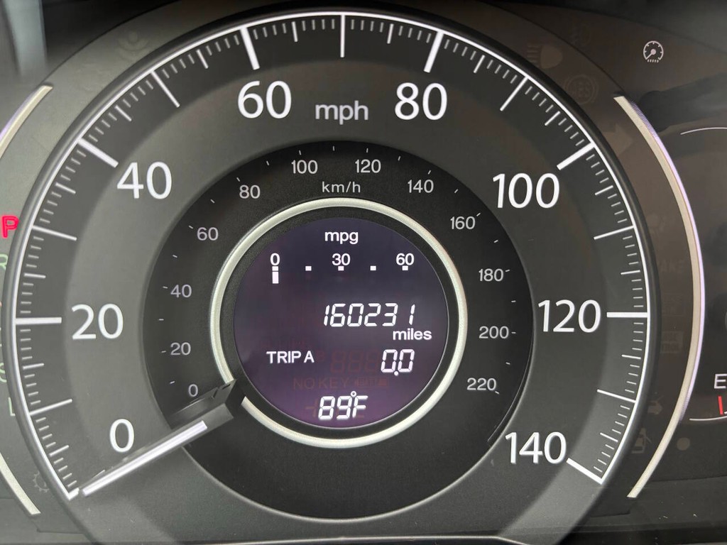 Honda CR-V Vehicle Full-screen Gallery Image 25