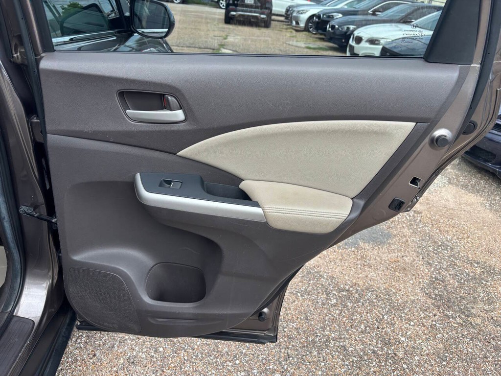 Honda CR-V Vehicle Full-screen Gallery Image 17