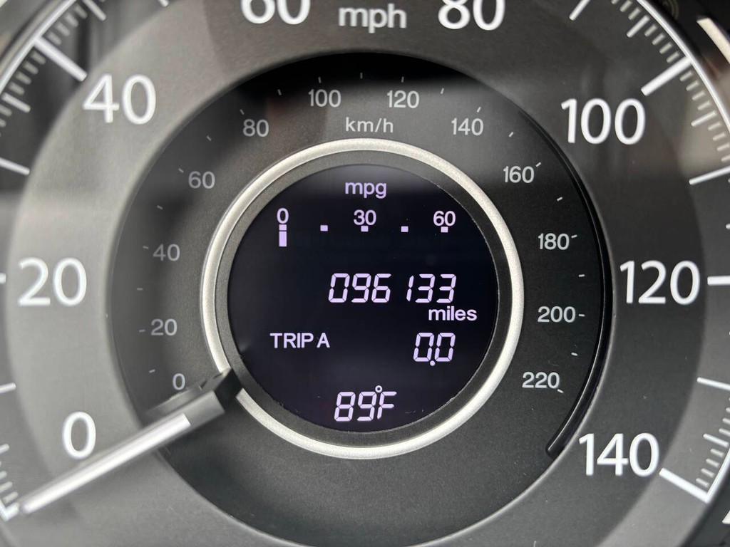 Honda CR-V Vehicle Full-screen Gallery Image 30