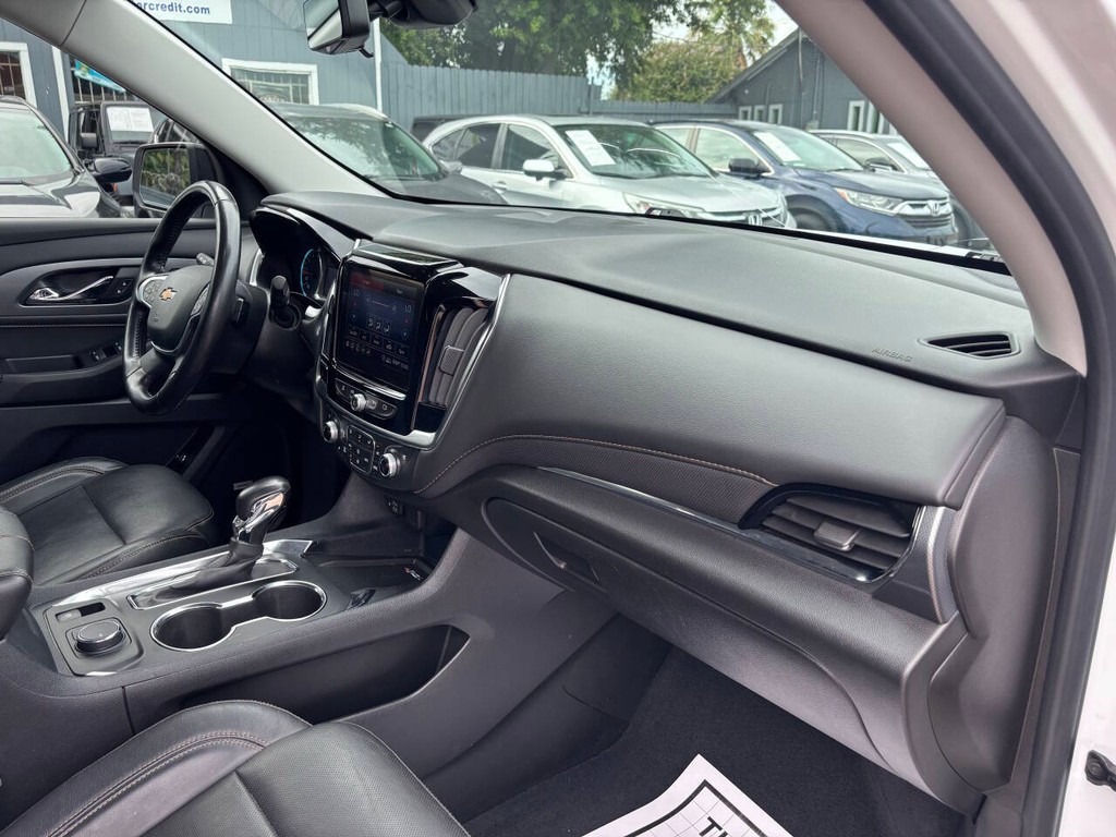 Chevrolet Traverse Vehicle Full-screen Gallery Image 11