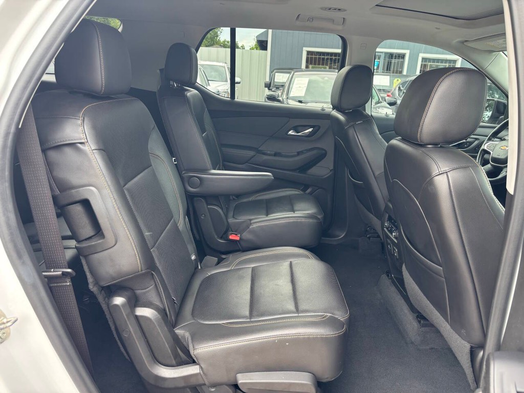 Chevrolet Traverse Vehicle Full-screen Gallery Image 15
