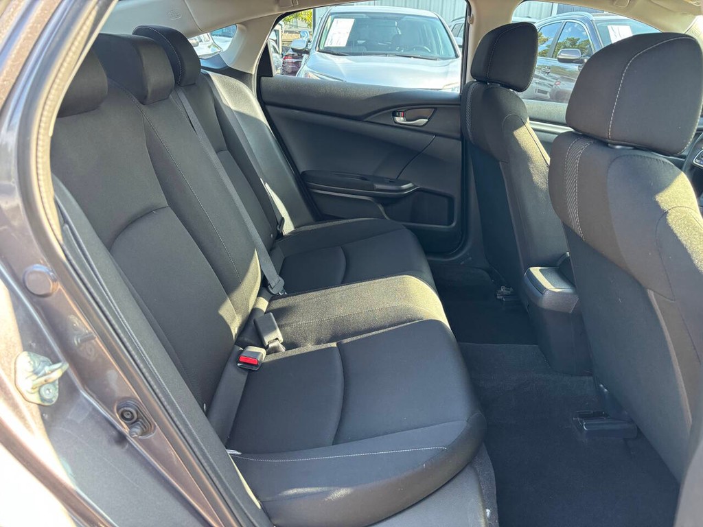 Honda Civic Vehicle Full-screen Gallery Image 15