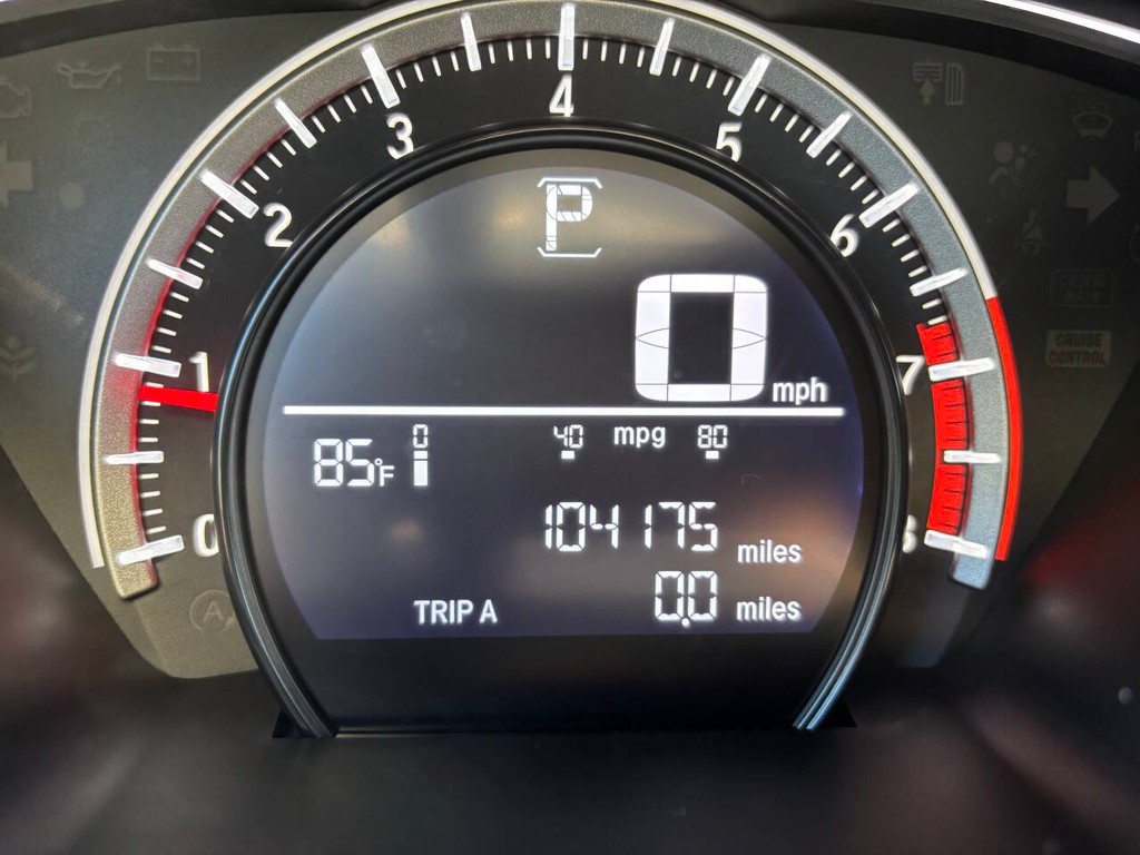 Honda Civic Vehicle Full-screen Gallery Image 26