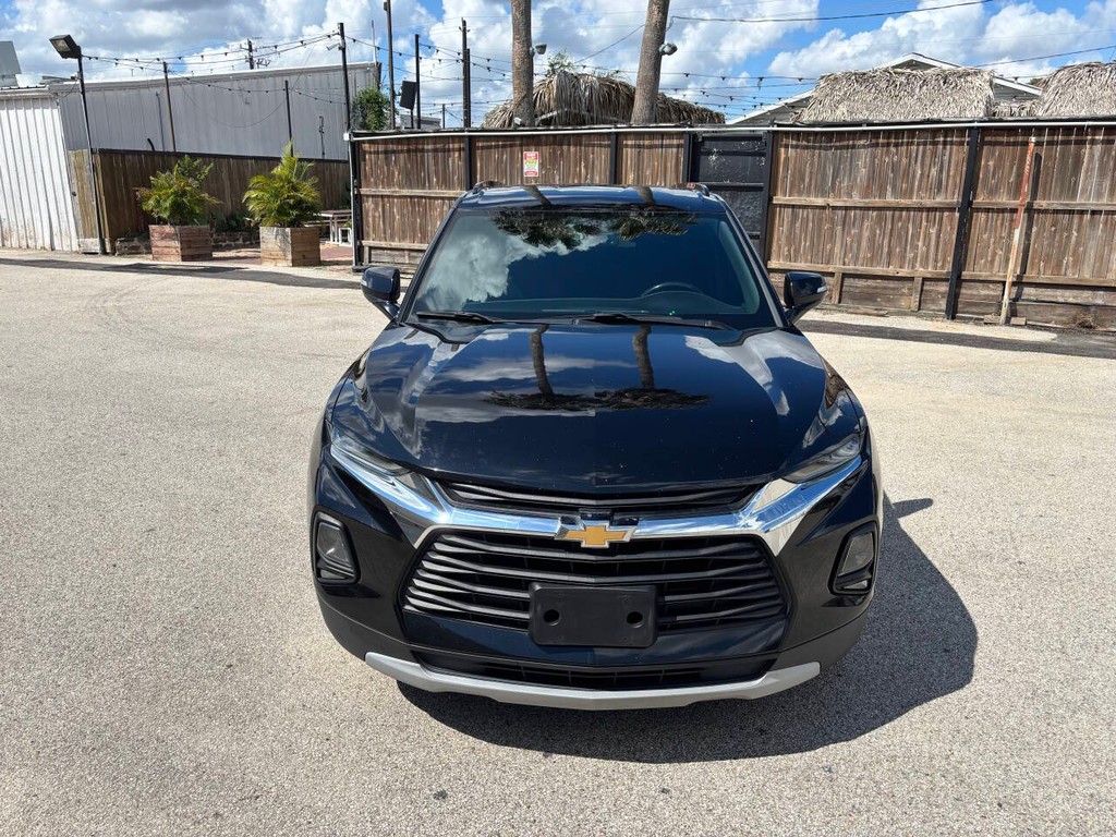 Chevrolet Blazer Vehicle Full-screen Gallery Image 03
