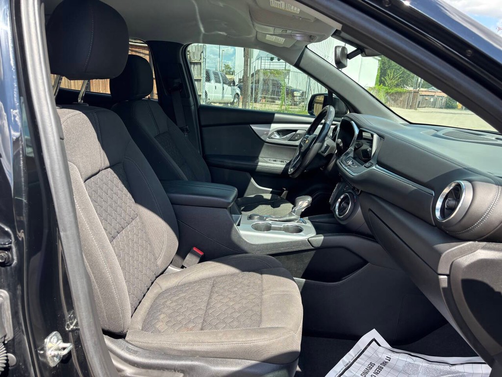 Chevrolet Blazer Vehicle Full-screen Gallery Image 12