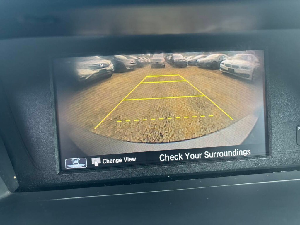 Honda Accord Vehicle Full-screen Gallery Image 20