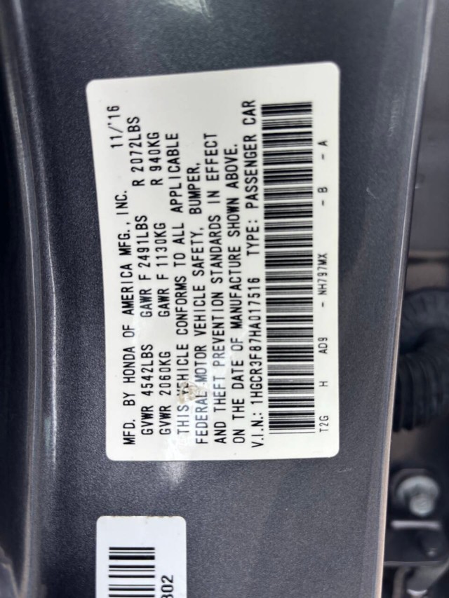 Honda Accord Vehicle Full-screen Gallery Image 30