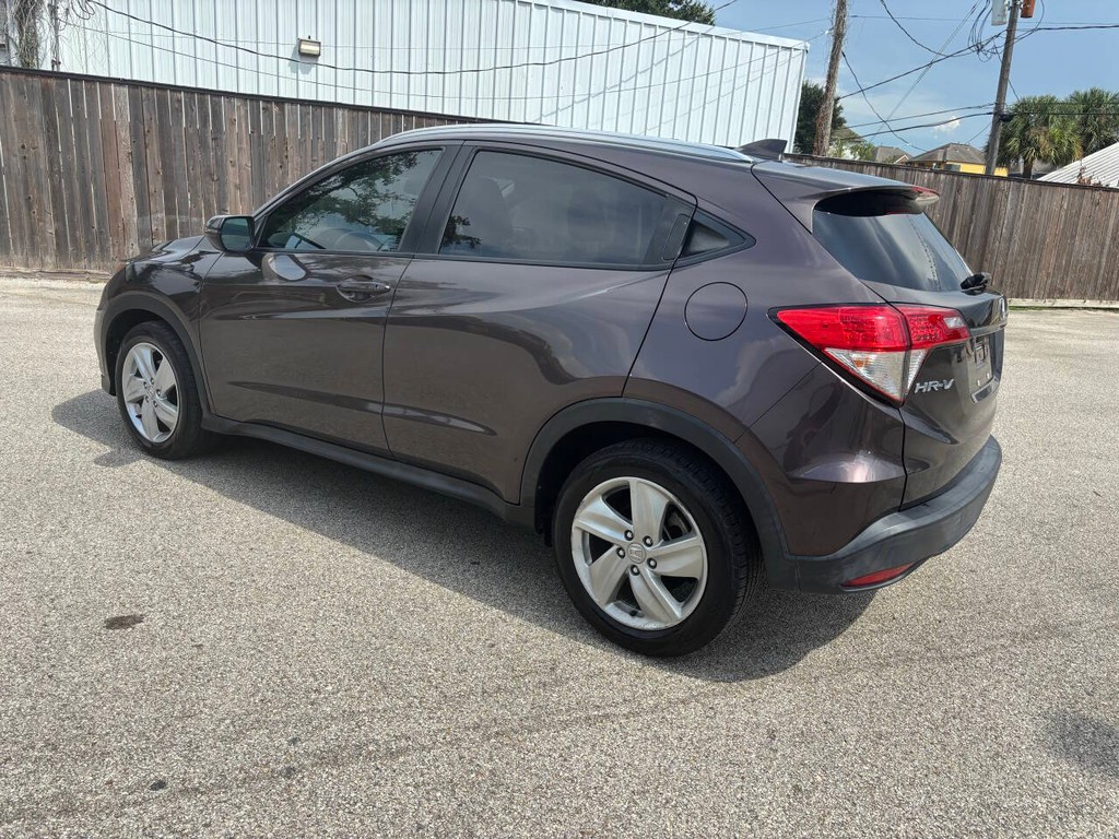 Honda HR-V Vehicle Full-screen Gallery Image 05
