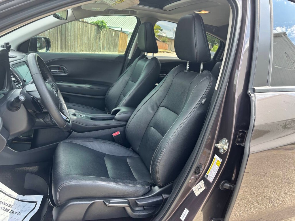 Honda HR-V Vehicle Full-screen Gallery Image 09