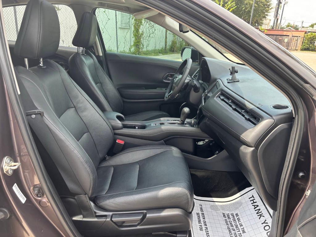 Honda HR-V Vehicle Full-screen Gallery Image 12