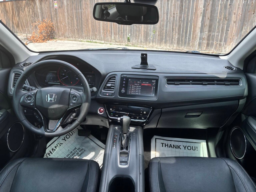Honda HR-V Vehicle Full-screen Gallery Image 19