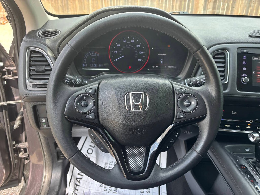 Honda HR-V Vehicle Full-screen Gallery Image 23