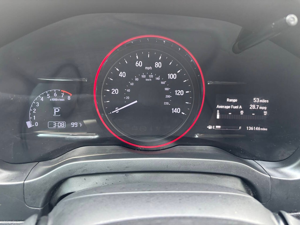 Honda HR-V Vehicle Full-screen Gallery Image 25