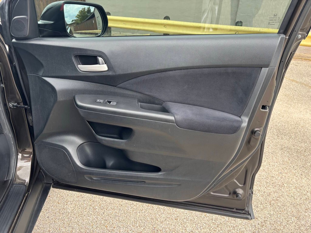 Honda CR-V Vehicle Full-screen Gallery Image 12