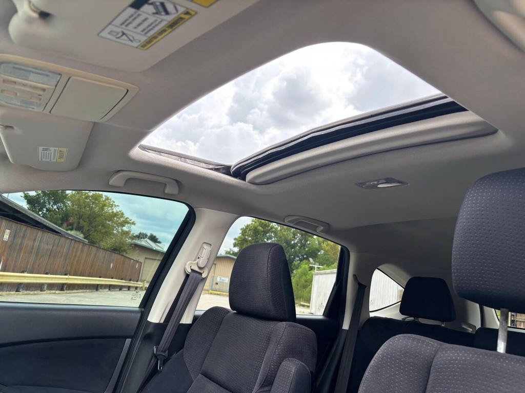 Honda CR-V Vehicle Full-screen Gallery Image 26