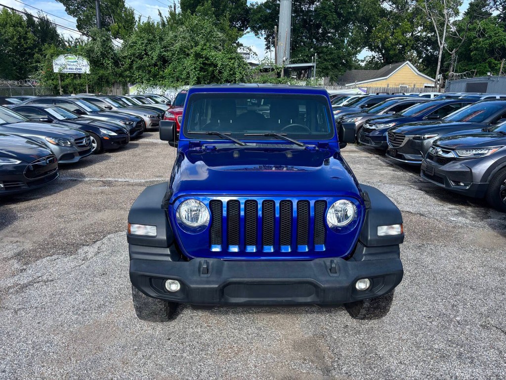 Jeep Wrangler Unlimited Vehicle Full-screen Gallery Image 02
