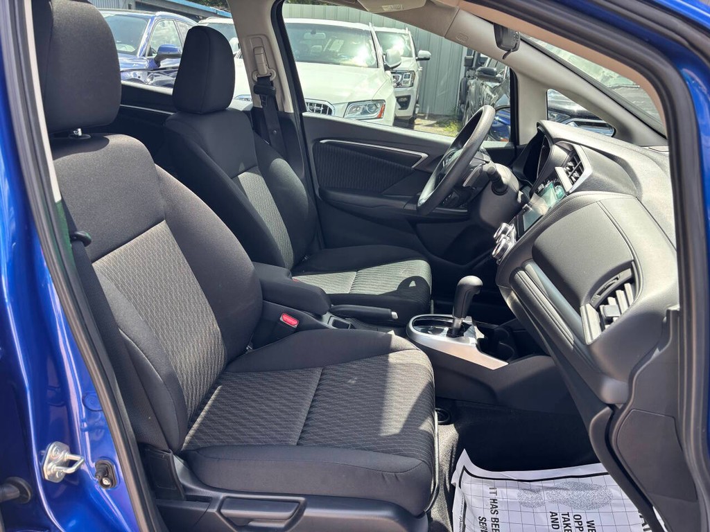 Honda Fit Vehicle Full-screen Gallery Image 10