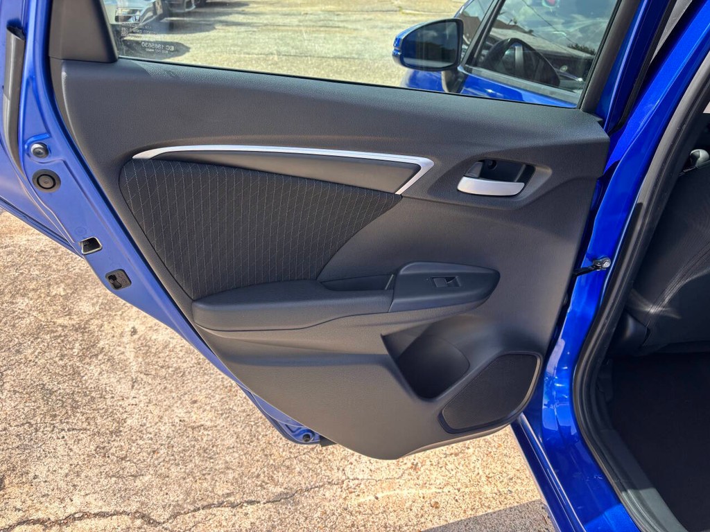 Honda Fit Vehicle Full-screen Gallery Image 13