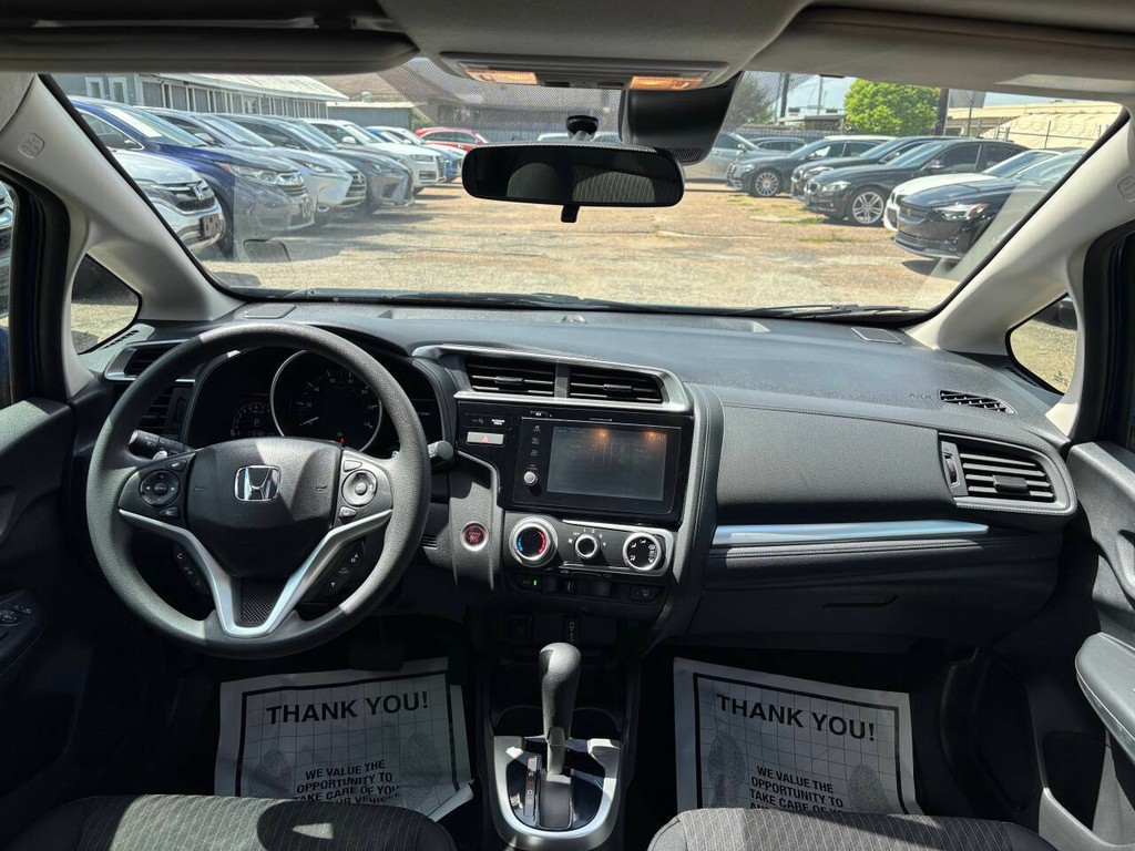 Honda Fit Vehicle Full-screen Gallery Image 17