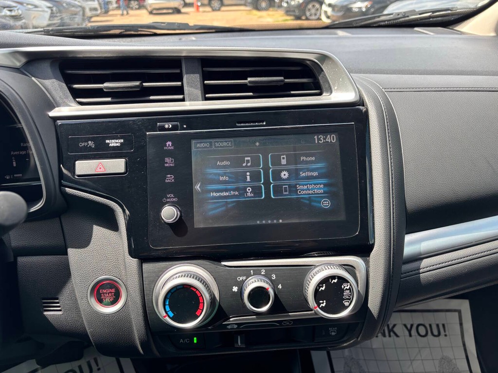 Honda Fit Vehicle Full-screen Gallery Image 18