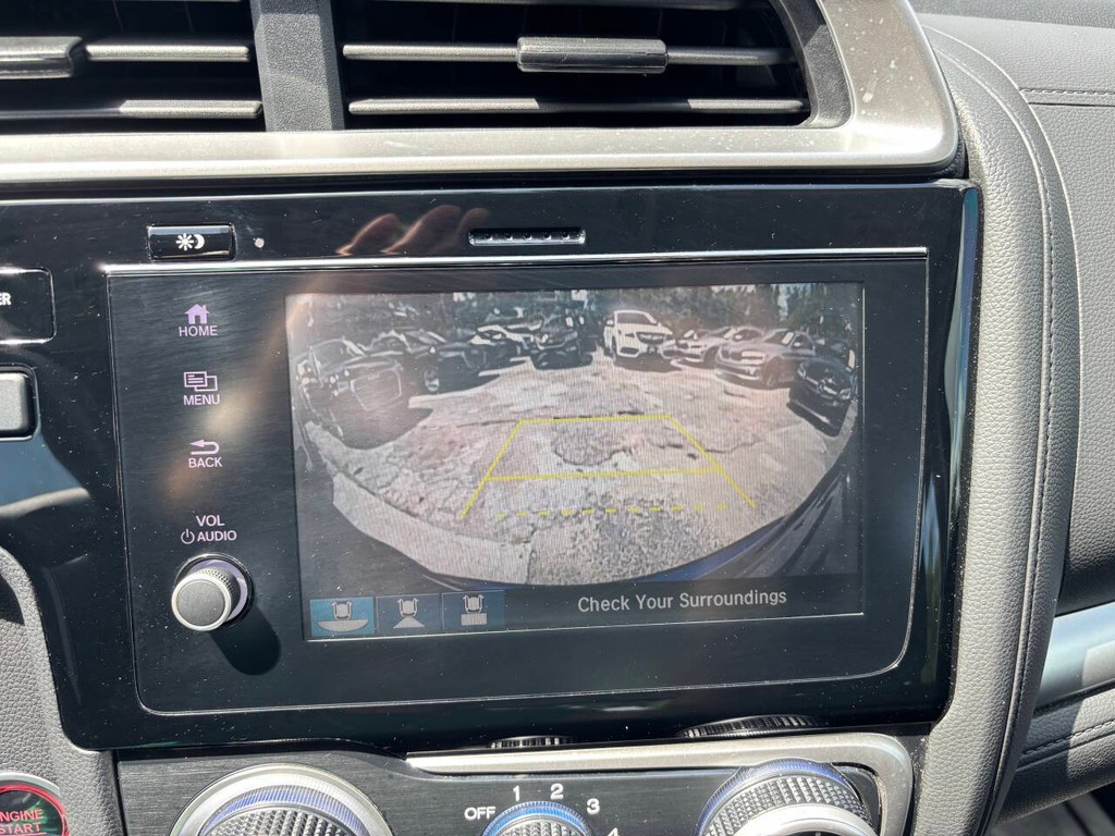 Honda Fit Vehicle Full-screen Gallery Image 19