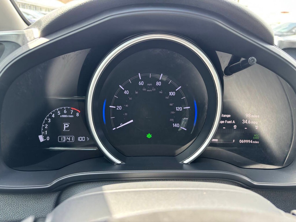 Honda Fit Vehicle Full-screen Gallery Image 23