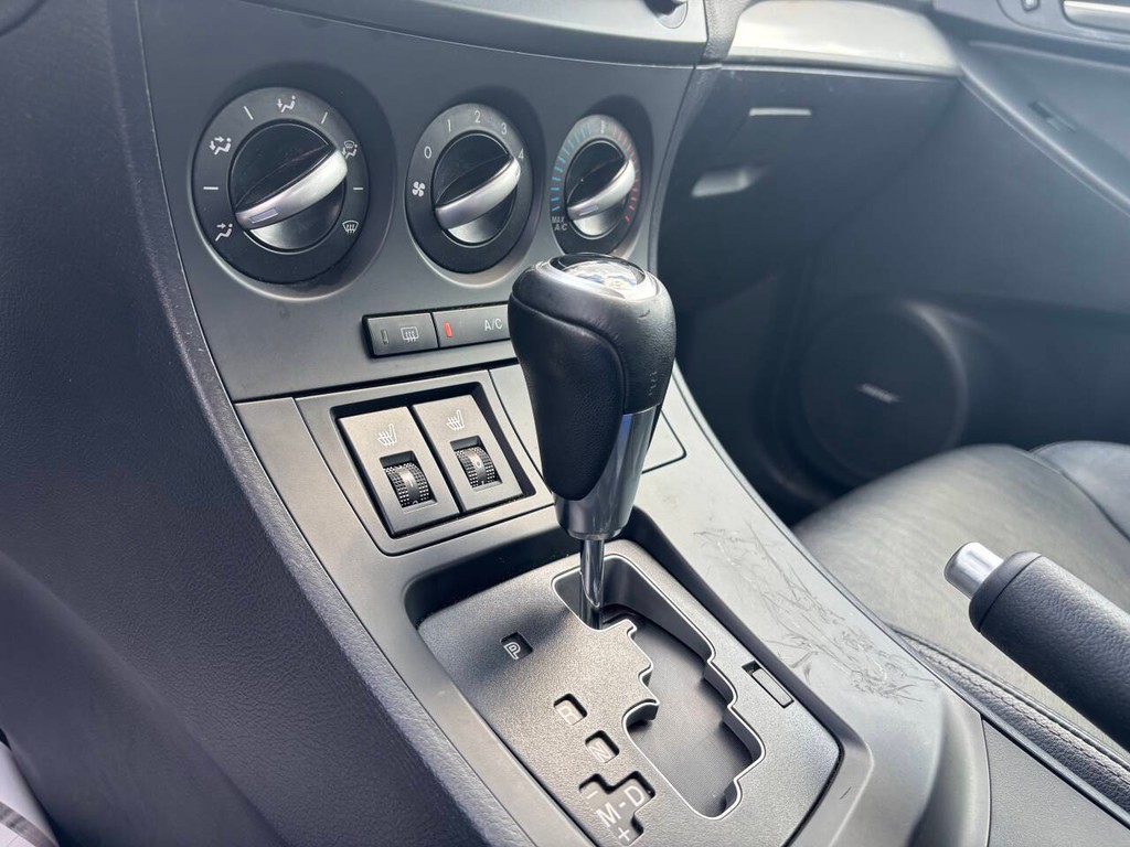 Mazda Mazda3 Vehicle Full-screen Gallery Image 20