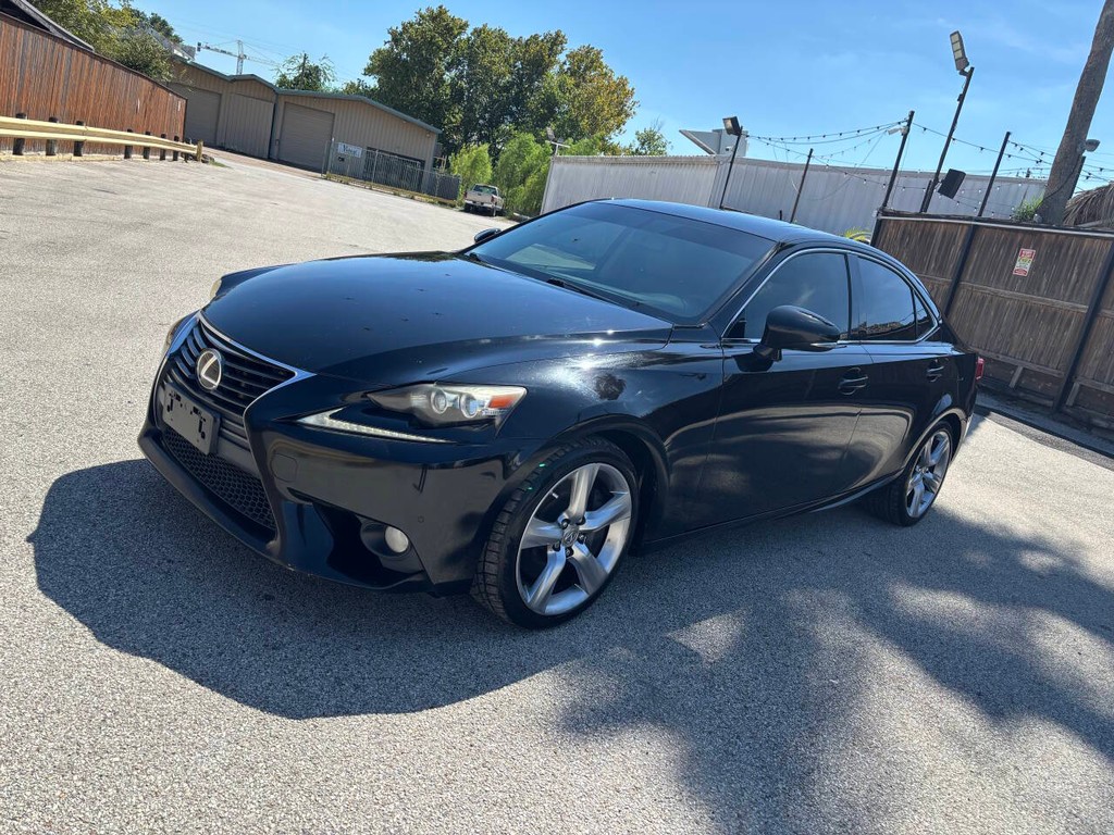 Lexus IS 350 Vehicle Full-screen Gallery Image 04