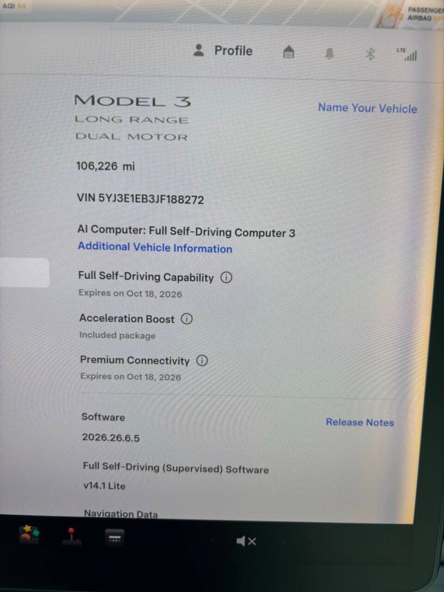 Tesla Model 3 Vehicle Full-screen Gallery Image 22