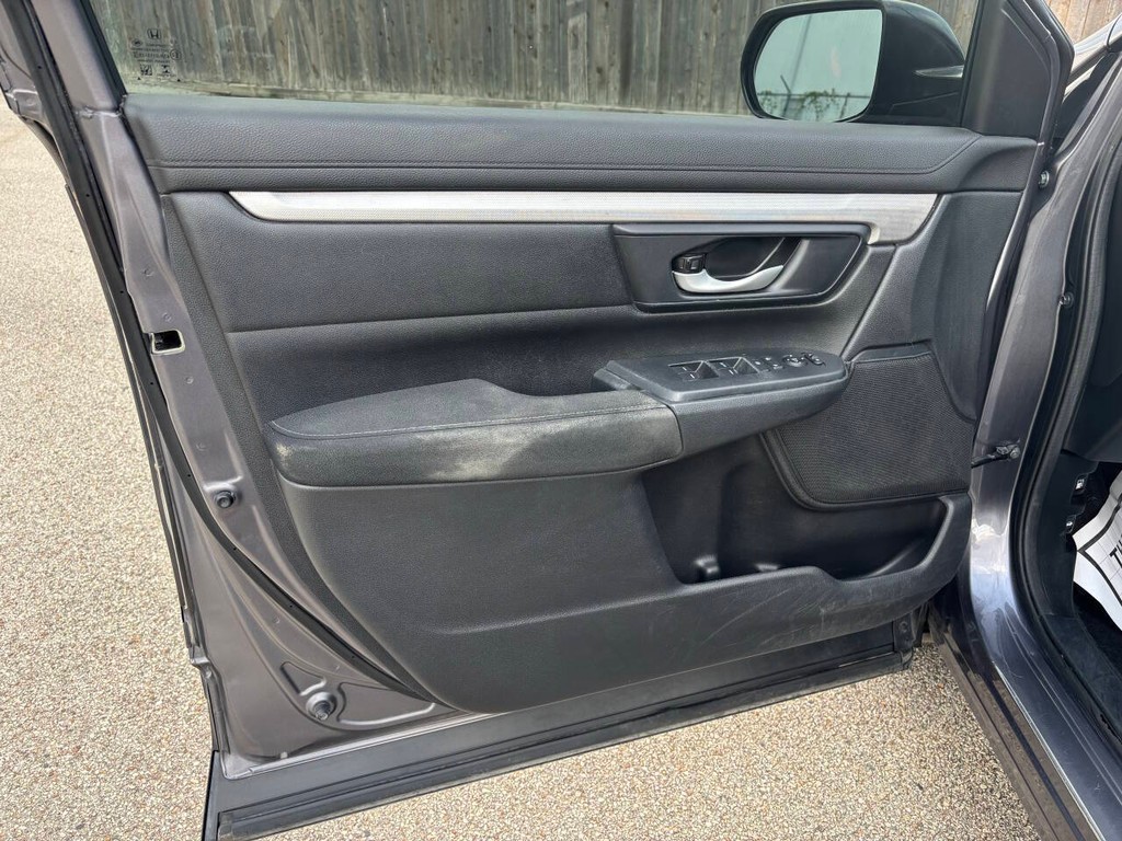 Honda CR-V Vehicle Full-screen Gallery Image 11