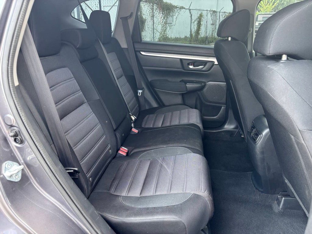 Honda CR-V Vehicle Full-screen Gallery Image 17
