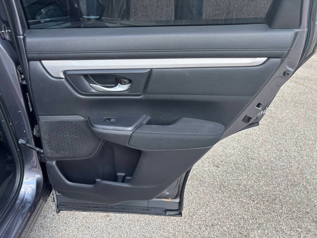 Honda CR-V Vehicle Full-screen Gallery Image 18