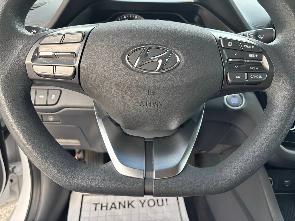 Hyundai Ioniq Hybrid Vehicle Full-screen Gallery Image 23