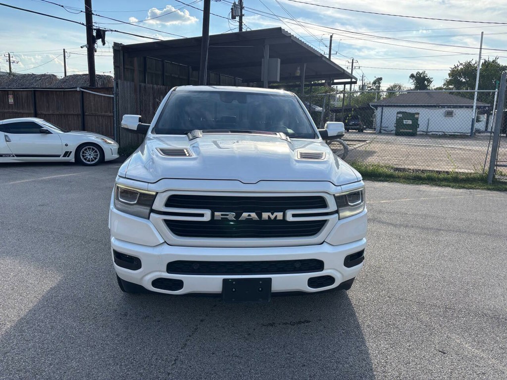 Ram 1500 Vehicle Full-screen Gallery Image 02