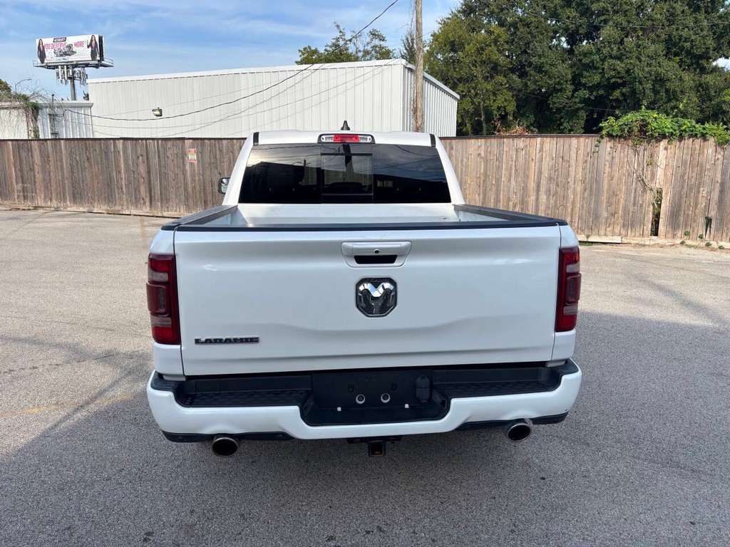 Ram 1500 Vehicle Full-screen Gallery Image 05