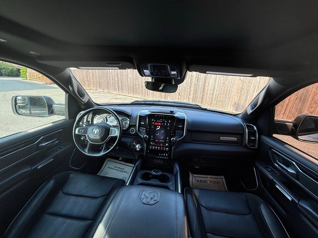Ram 1500 Vehicle Full-screen Gallery Image 13