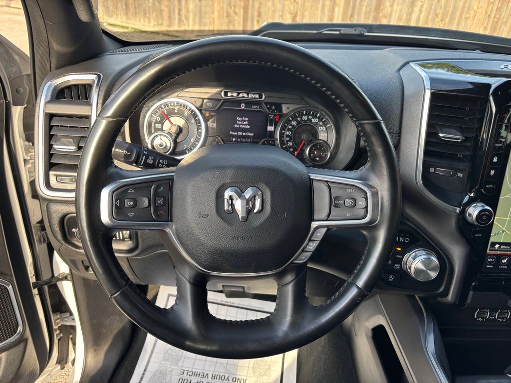 Ram 1500 Vehicle Full-screen Gallery Image 19
