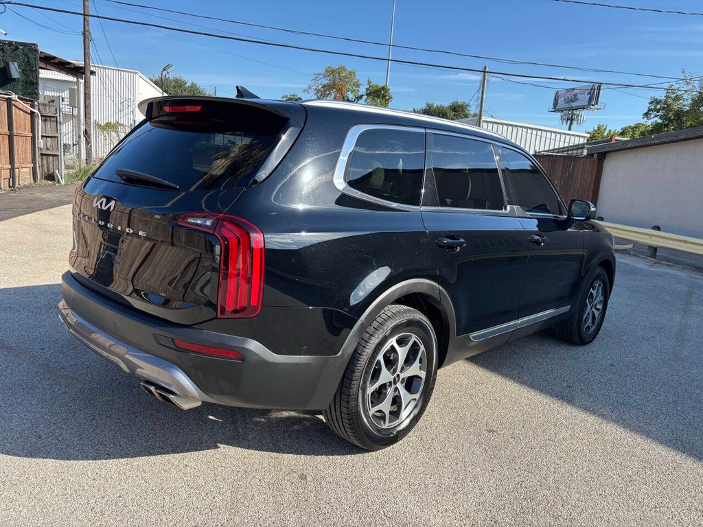 Kia Telluride Vehicle Full-screen Gallery Image 07