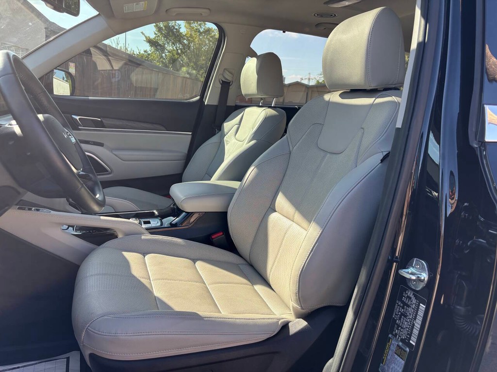 Kia Telluride Vehicle Full-screen Gallery Image 09