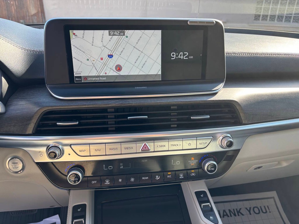 Kia Telluride Vehicle Full-screen Gallery Image 22