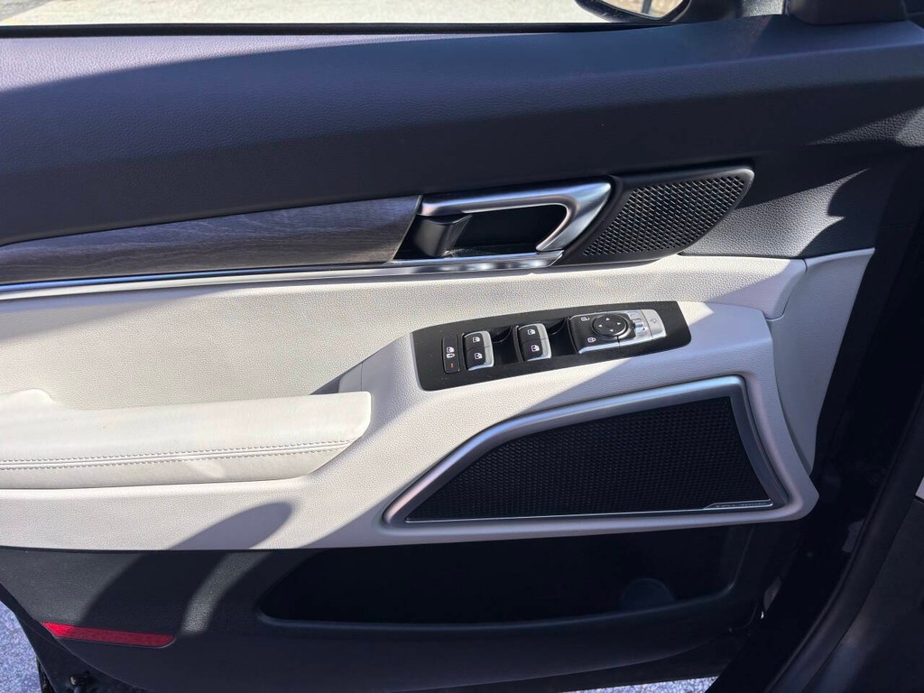 Kia Telluride Vehicle Full-screen Gallery Image 29