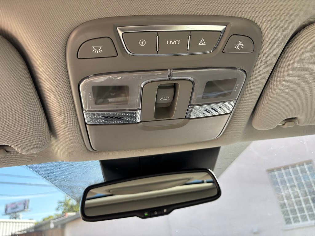 Kia Telluride Vehicle Full-screen Gallery Image 31