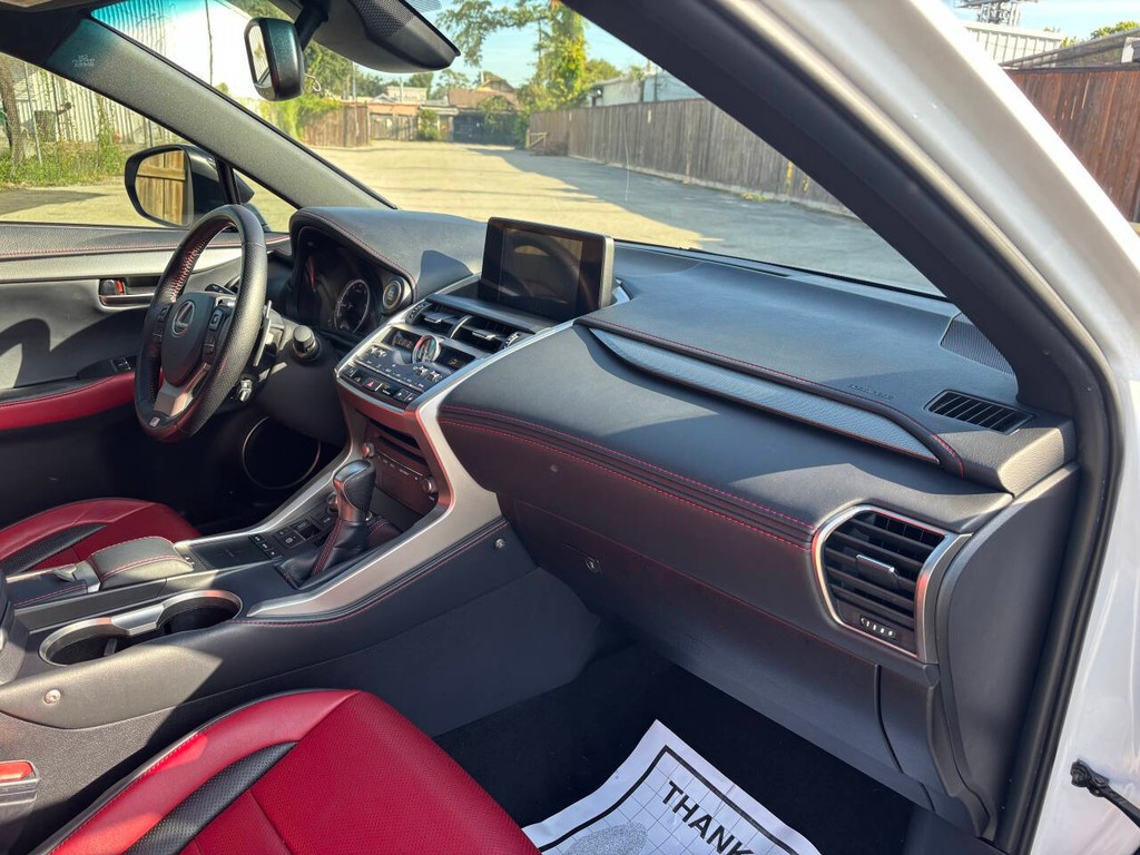 Lexus NX Vehicle Full-screen Gallery Image 11