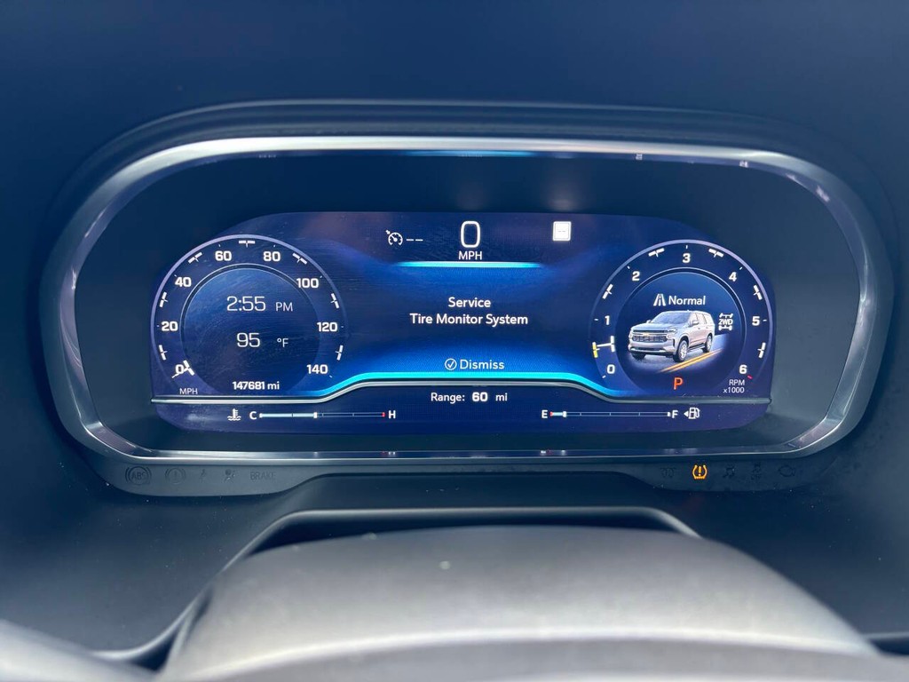 Chevrolet Tahoe Vehicle Full-screen Gallery Image 31