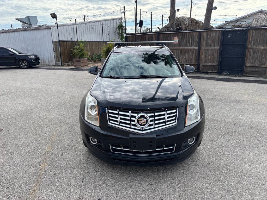 Cadillac SRX Vehicle Full-screen Gallery Image 03